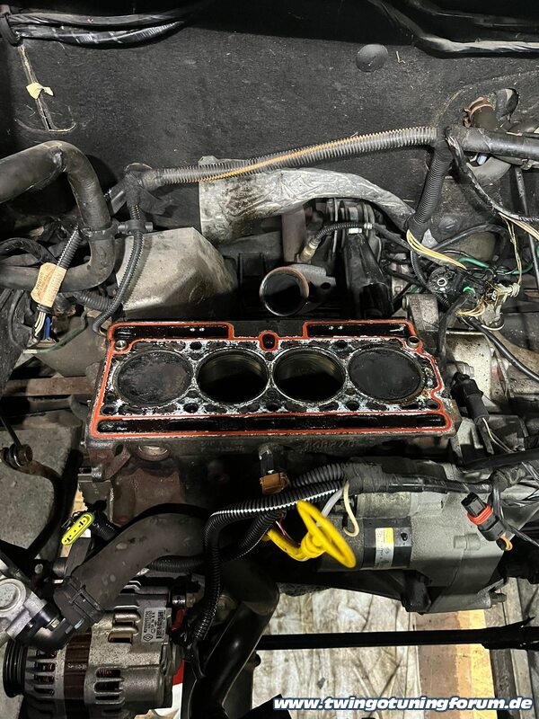 [Bild: twingo-16140603-68m.jpg]