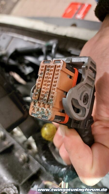 [Bild: twingo-19150829-l8e.jpg]