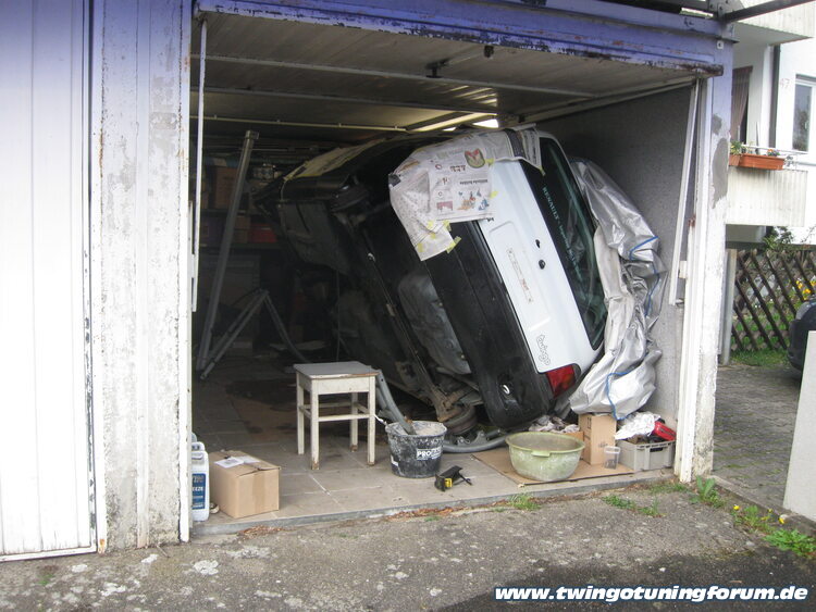 [Bild: twingo-22152904-ZIL.jpg]