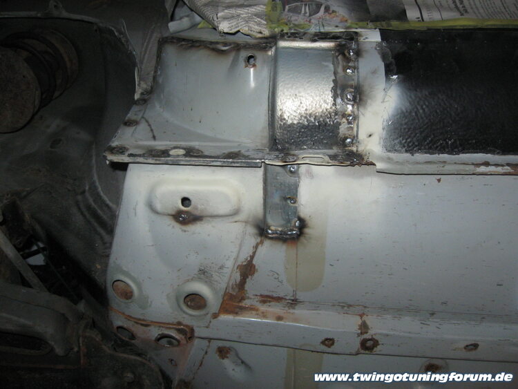 [Bild: twingo-22155220-oZt.jpg]