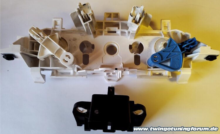 [Bild: twingo-25161721-Toa.jpg]