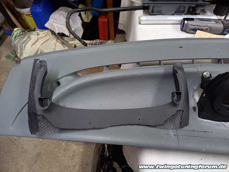 [Bild: twingo-28173720-jpz.jpg]