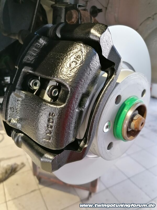 [Bild: twingo-31114236-hHO.jpg]