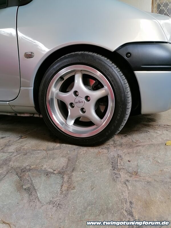 [Bild: twingo-31115221-i4Q.jpg]