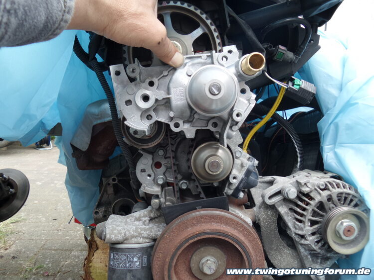 [Bild: twingo-01145646-YPy.jpg]