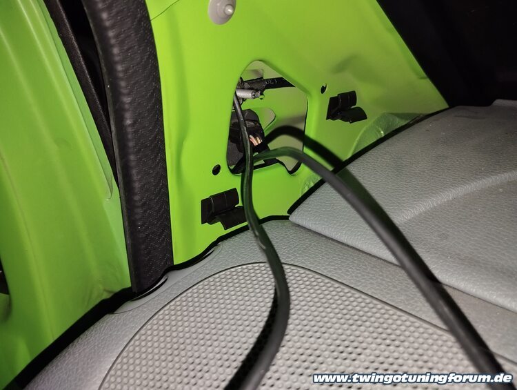 [Bild: twingo-22213030-UZL.jpg]