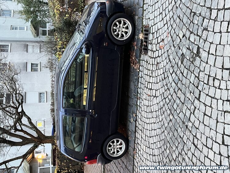 [Bild: twingo-23131604-TGl.jpg]