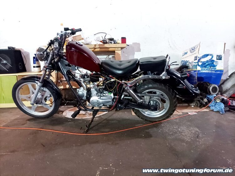 [Bild: twingo-27113806-IBu.jpg]