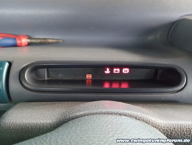 [Bild: twingo-01155308-7k9.jpg]