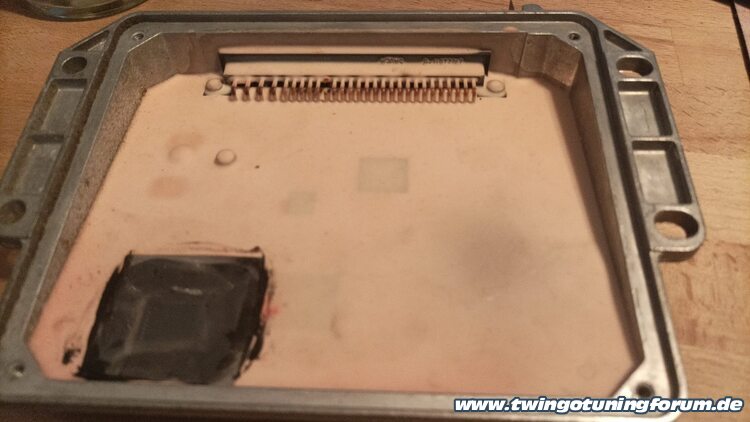 [Bild: twingo-01160548-TKq.jpg]