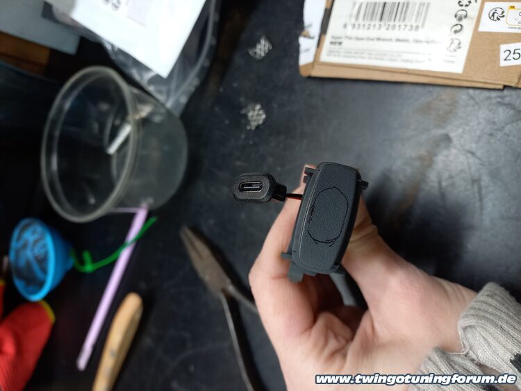 [Bild: twingo-07203538-fPZ.jpg]