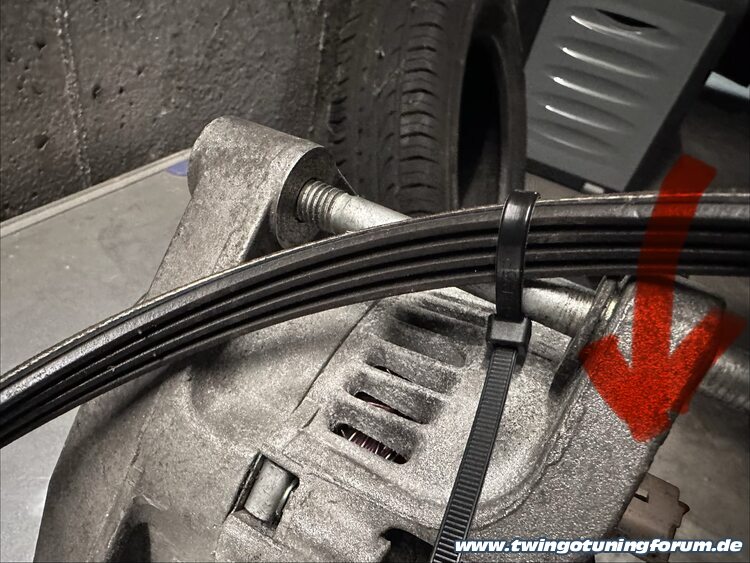 [Bild: twingo-09181043-oa6.jpg]