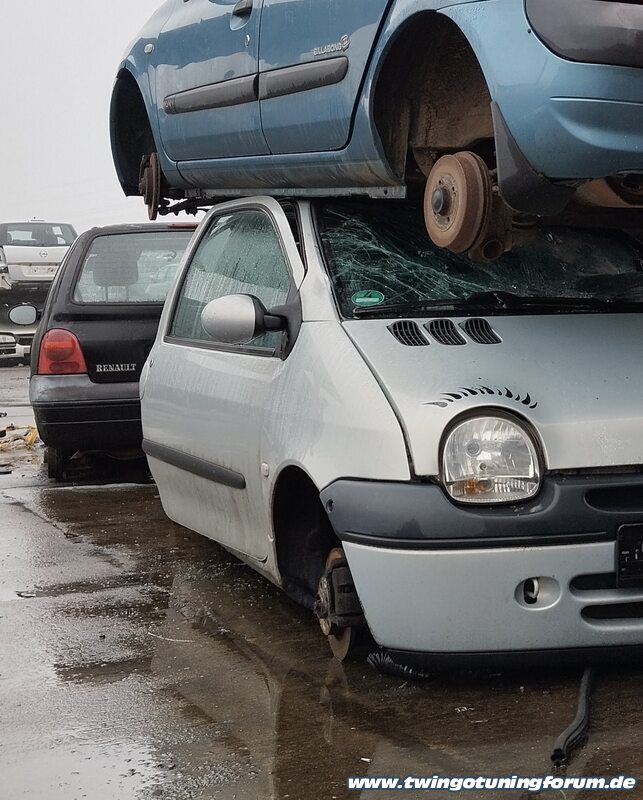 [Bild: twingo-11193156-ktl.jpg]