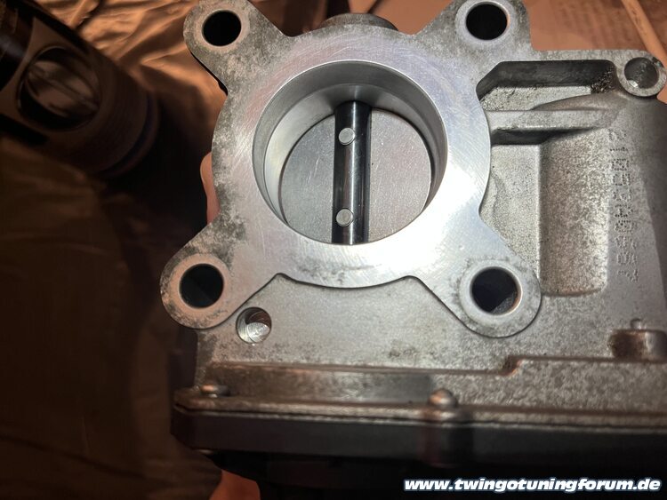 [Bild: twingo-12224009-4XL.jpg]