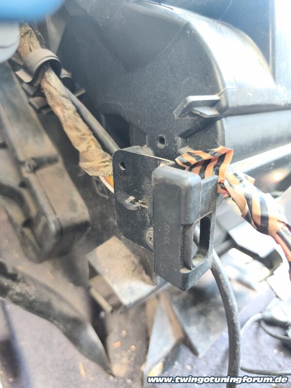 [Bild: twingo-13233600-9Yb.jpg]