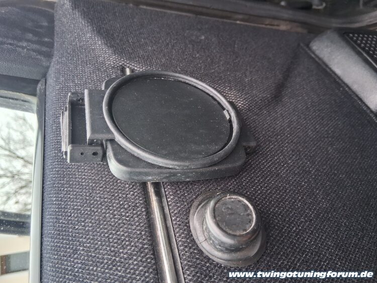 [Bild: twingo-15163056-lOF.jpg]