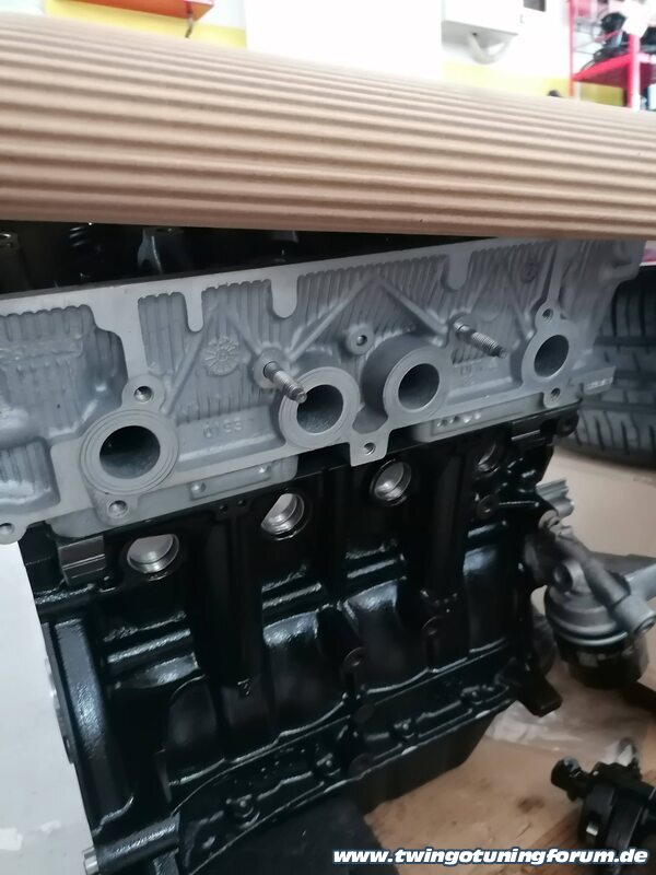 [Bild: twingo-26114140-S93.jpg]