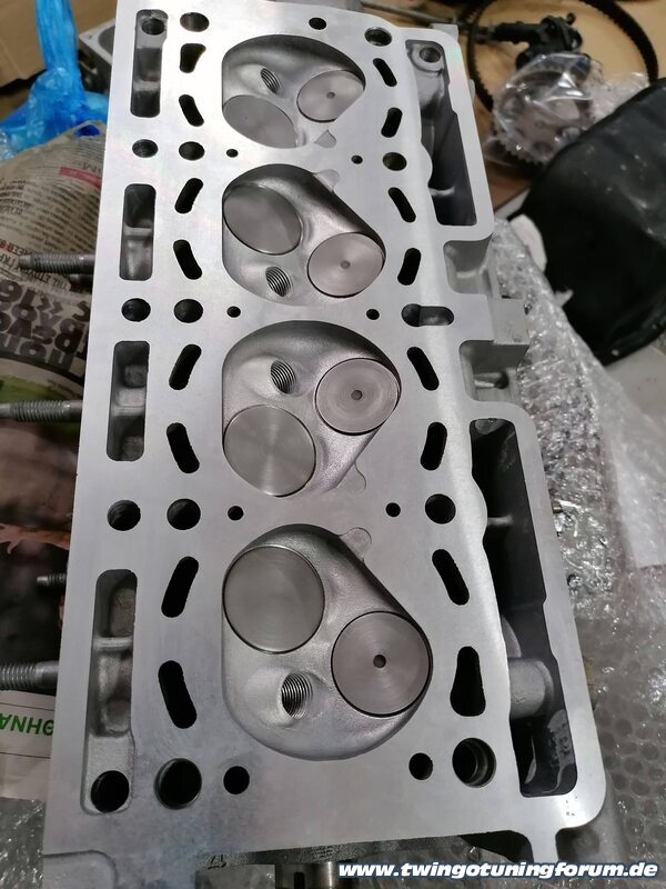 [Bild: twingo-26114219-TLs.jpg]