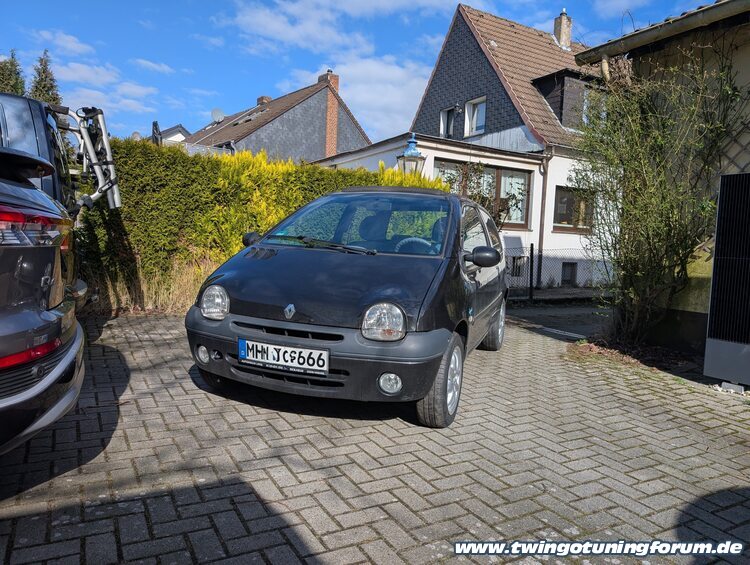 [Bild: twingo-01125052-5uX.jpg]