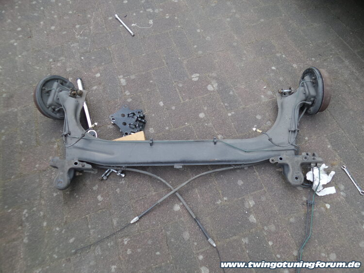 [Bild: twingo-04105542-aLb.jpg]