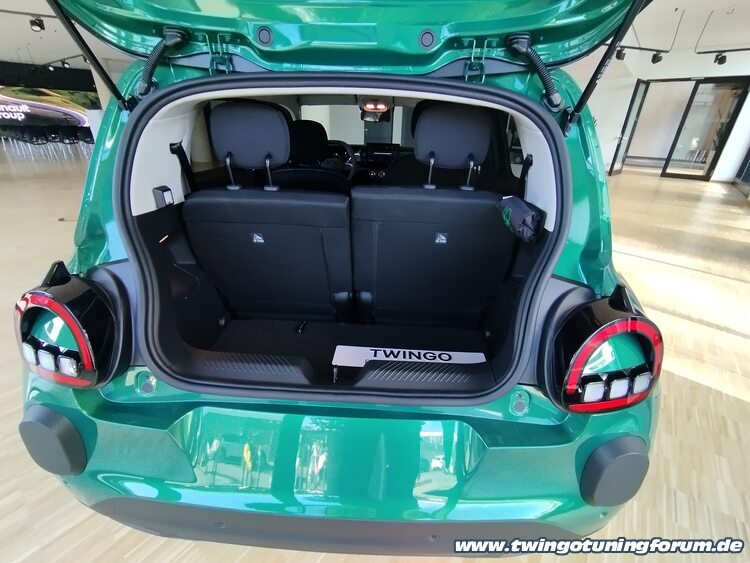 [Bild: twingo-04201233-RoI.jpg]