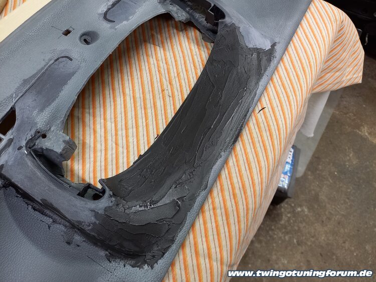 [Bild: twingo-08175040-To7.jpg]