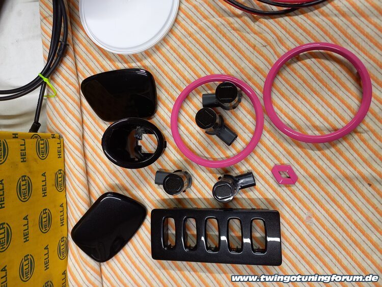 [Bild: twingo-08175732-E11.jpg]