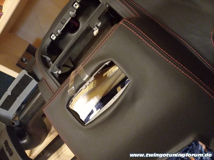 [Bild: twingo-08175907-xHV.jpg]