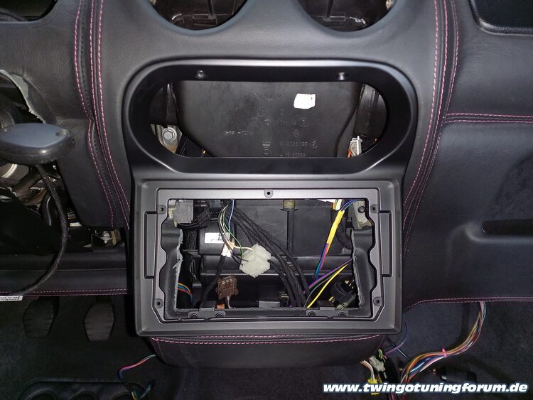 [Bild: twingo-08180211-zFa.jpg]