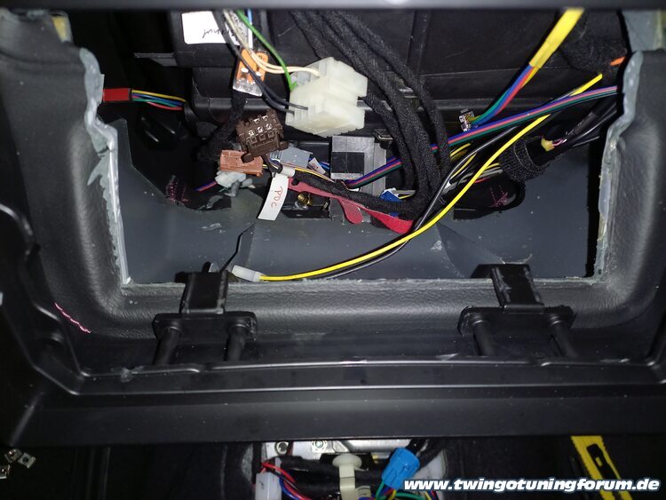 [Bild: twingo-08180219-4dk.jpg]