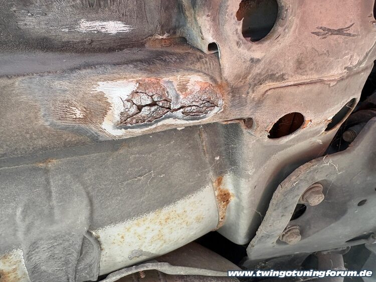 [Bild: twingo-10132745-mEn.jpg]