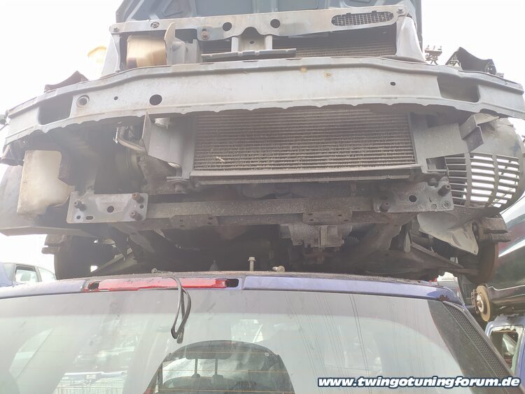 [Bild: twingo-16181706-2ML.jpg]