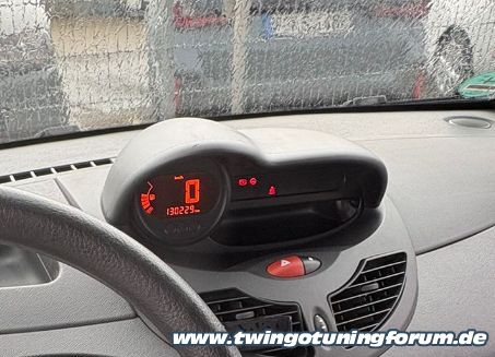 [Bild: twingo-18185824-Tfv.jpg]