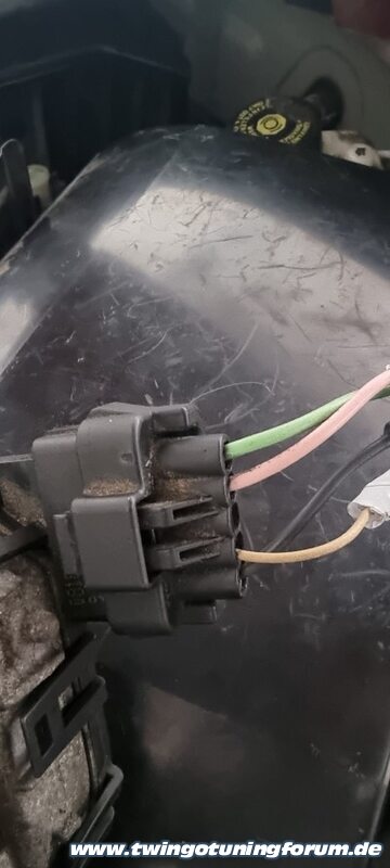 [Bild: twingo-20103702-hHz.jpg]