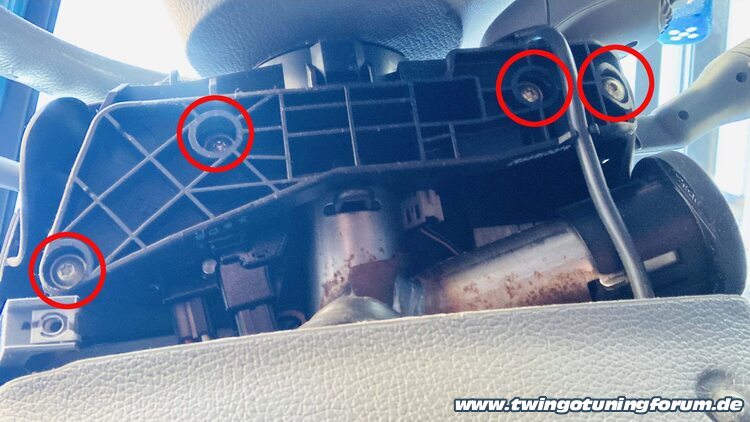 [Bild: twingo-23091928-kjZ.jpg]