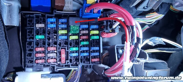 [Bild: twingo-02191012-vee.jpg]