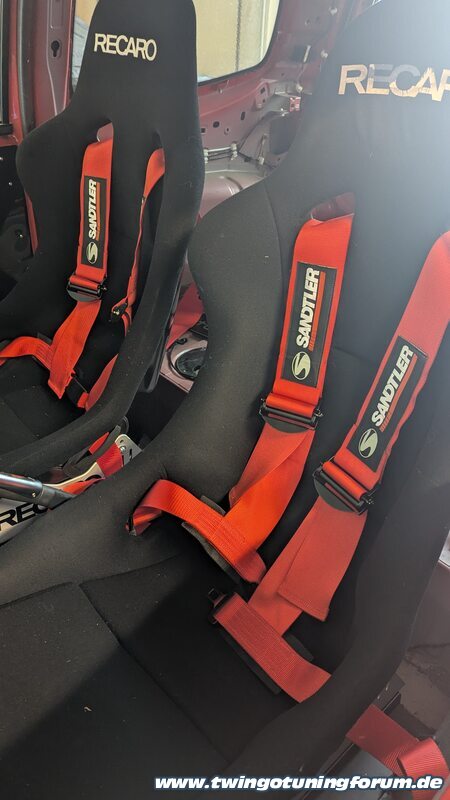 [Bild: twingo-13114515-c45.jpg]