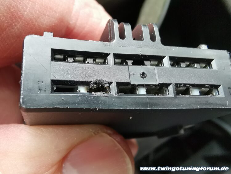 [Bild: twingo-13180119-5EG.jpg]