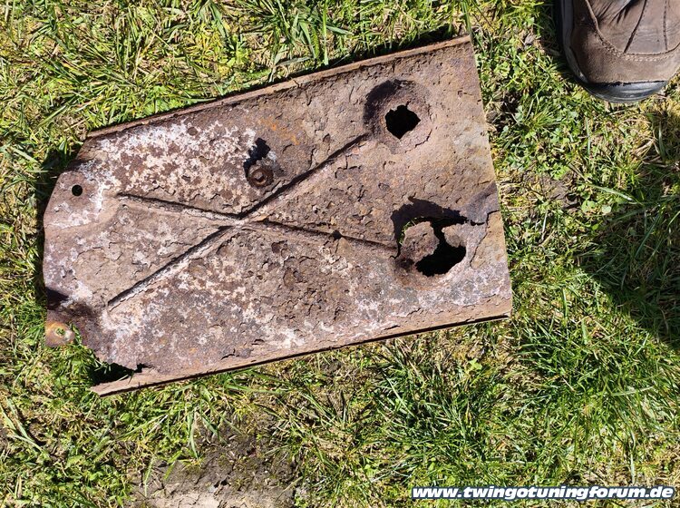 [Bild: twingo-16213609-Lzy.jpg]