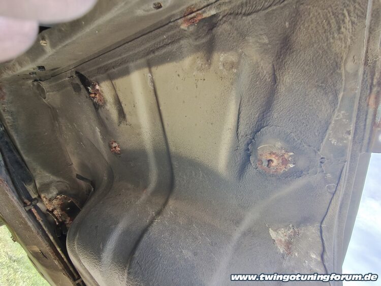 [Bild: twingo-16213704-rgR.jpg]