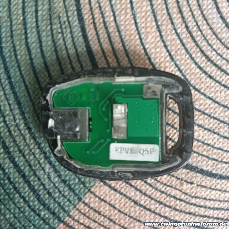 [Bild: twingo-17120657-cZX.jpg]