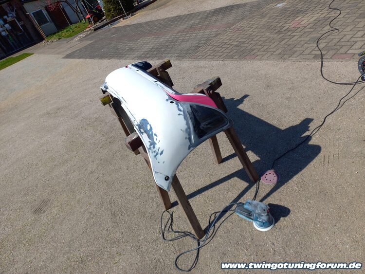 [Bild: twingo-17195258-DJR.jpg]