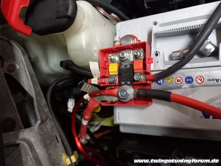 [Bild: twingo-17195349-3ax.jpg]