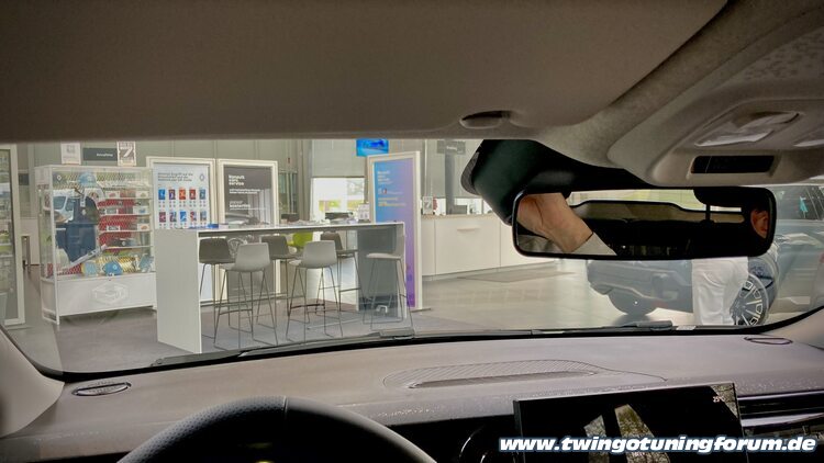 [Bild: twingo-17234126-ffN.jpg]