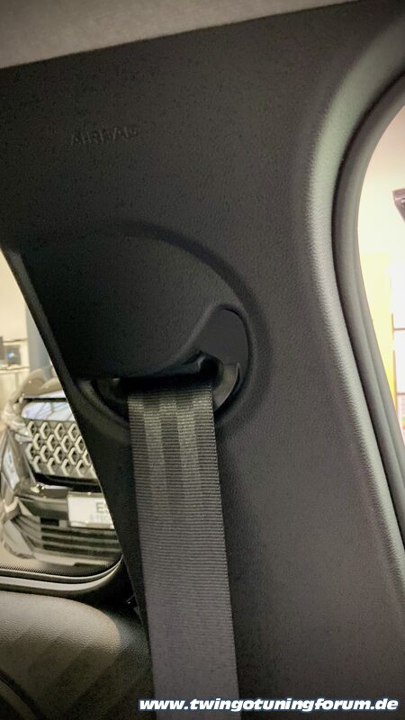 [Bild: twingo-17234636-2xX.jpg]