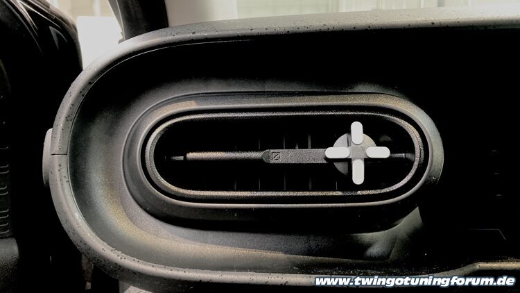 [Bild: twingo-17234925-hG1.jpg]