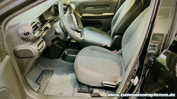 [Bild: twingo-17235539-fqA.jpg]