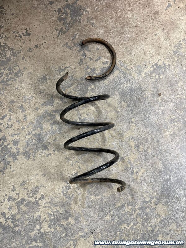 [Bild: twingo-26084804-BLy.jpg]