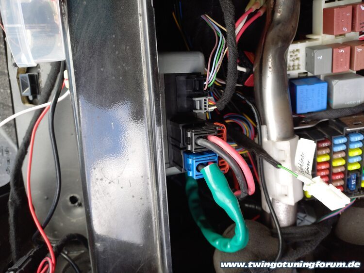 [Bild: twingo-26201200-SSN.jpg]