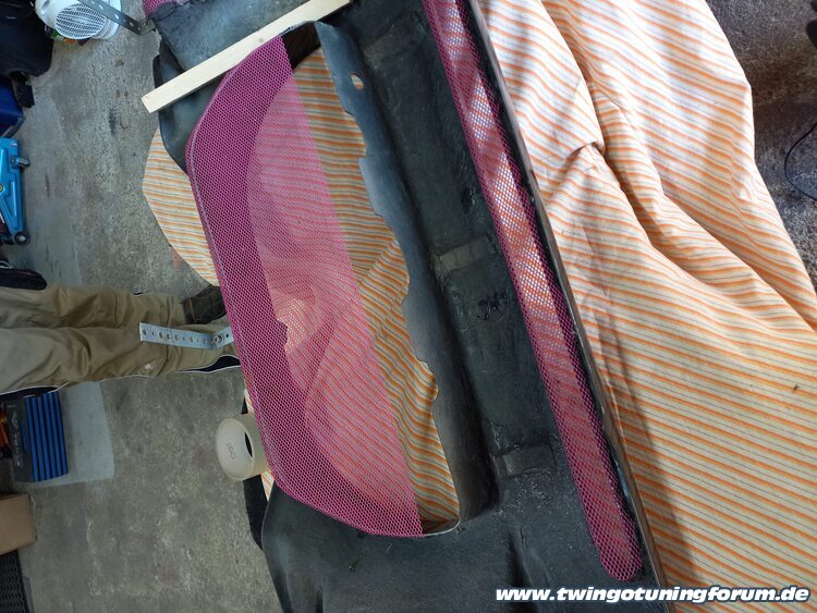 [Bild: twingo-26201408-Aza.jpg]